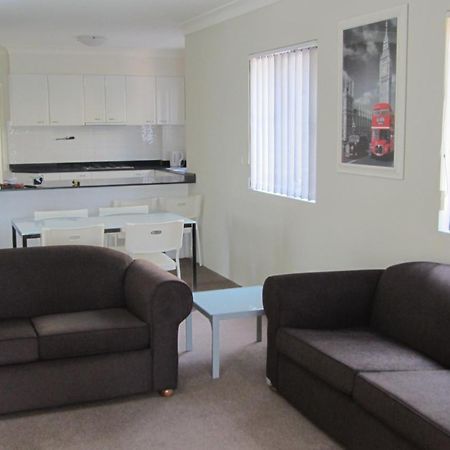 סידני Parkside Apartments Parramatta מראה חיצוני תמונה